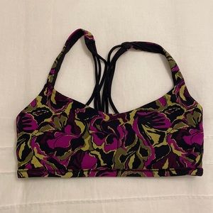Lululemon Free To Be Zen Sports Bra